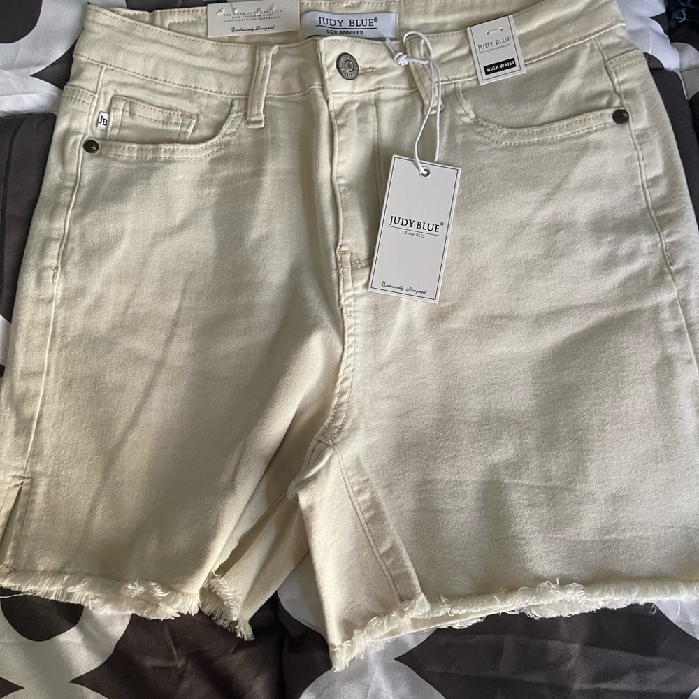 NWT, Judy Blue Shorts, Size Medium